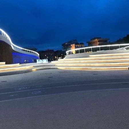 Hotel Morri'S Rimini Bagian luar foto