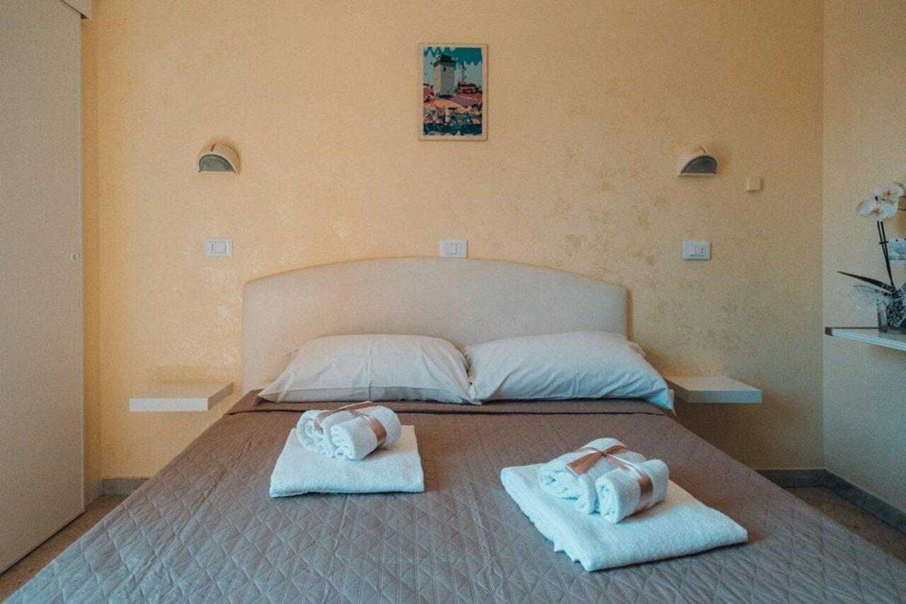 Hotel Morri'S Rimini Bagian luar foto