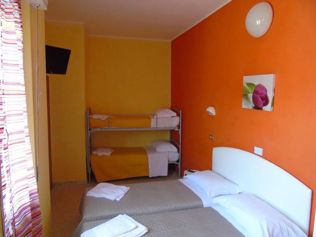 Hotel Morri'S Rimini Ruang foto
