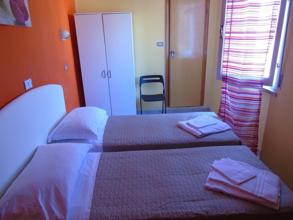 Hotel Morri'S Rimini Ruang foto