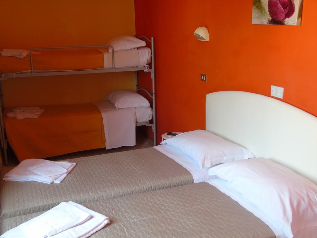 Hotel Morri'S Rimini Ruang foto