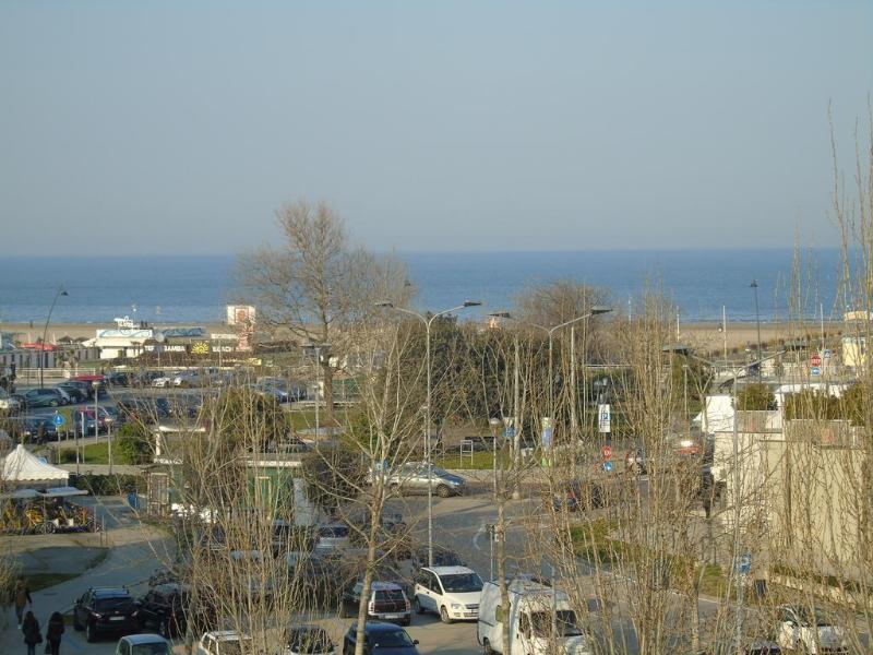 Hotel Morri'S Rimini Bagian luar foto
